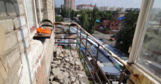 Демонтаж балкона Великие Луки, цена от 2963 руб.