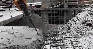 Демонтаж монолитного перекрытия в Великих Луках - Профессиональная разборка от 832 руб.