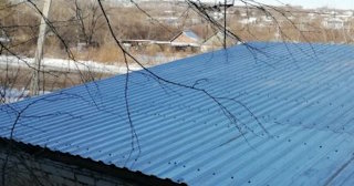 Демонтаж поликарбоната с крыши в Великих Луках -  услуги по доступной цене от 624 рублей
