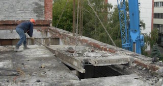 Демонтаж бетонной плиты: цена за м2 от 2080 рублей в Великих Луках