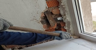 Демонтаж оконных откосов по выгодной цене от 520 руб. в Великих Луках - Сварной-Вкл