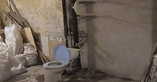 Демонтаж сантехкабины в панельном доме - цена от 1040 рублей | Сварной-Вкл